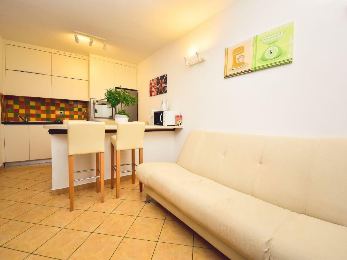 Apartment Anica-1 By Interhome Diklo Dış mekan fotoğraf